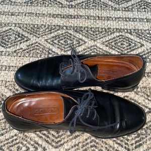 Vintage Coach Carlton  leather lace up